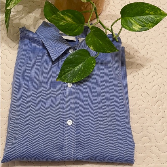 Liz Claiborne Non-Iron Blue Blouse Size 10 - Picture 5 of 11